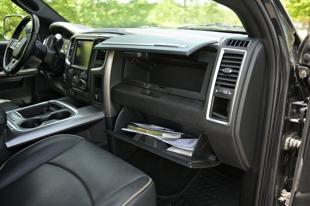 RAM 2500 4WD Crew Cab 149" Longhorn Limited 2016