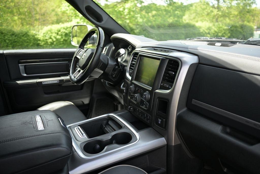 RAM 2500 4WD Crew Cab 149" Longhorn Limited 2016