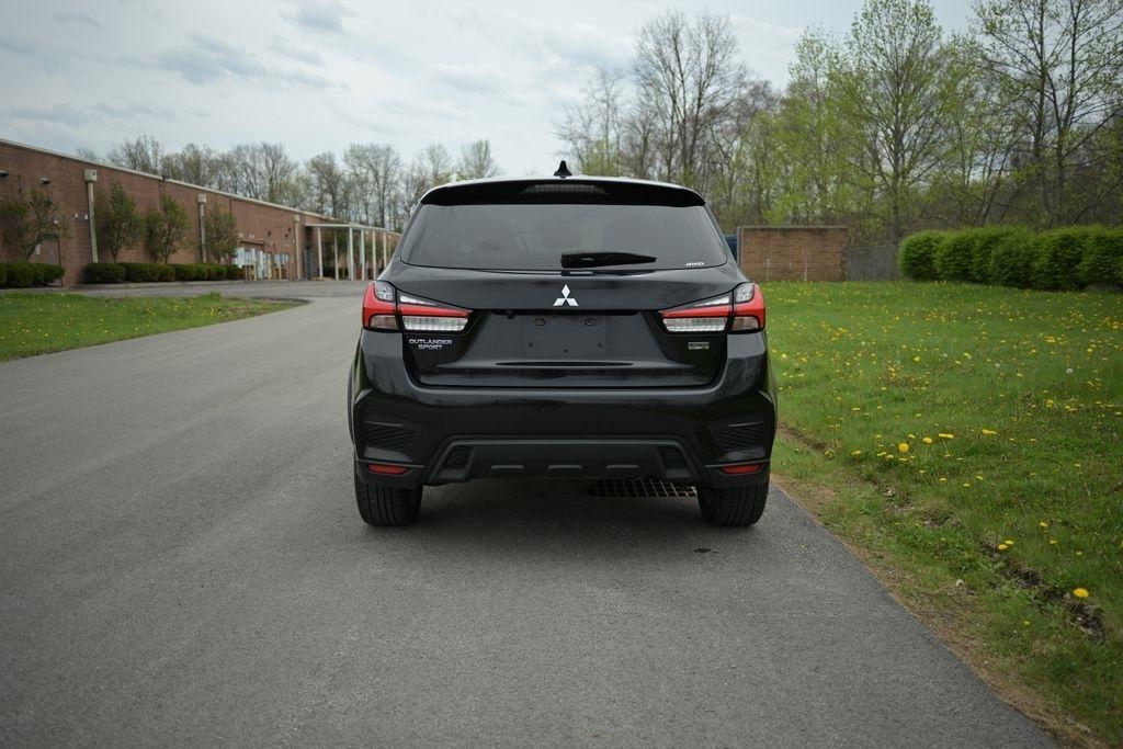 Mitsubishi Outlander Sport ES 2.0 AWC CVT 2021