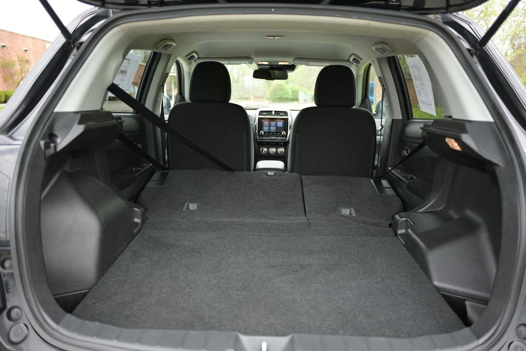 Mitsubishi Outlander Sport ES 2.0 AWC CVT 2021