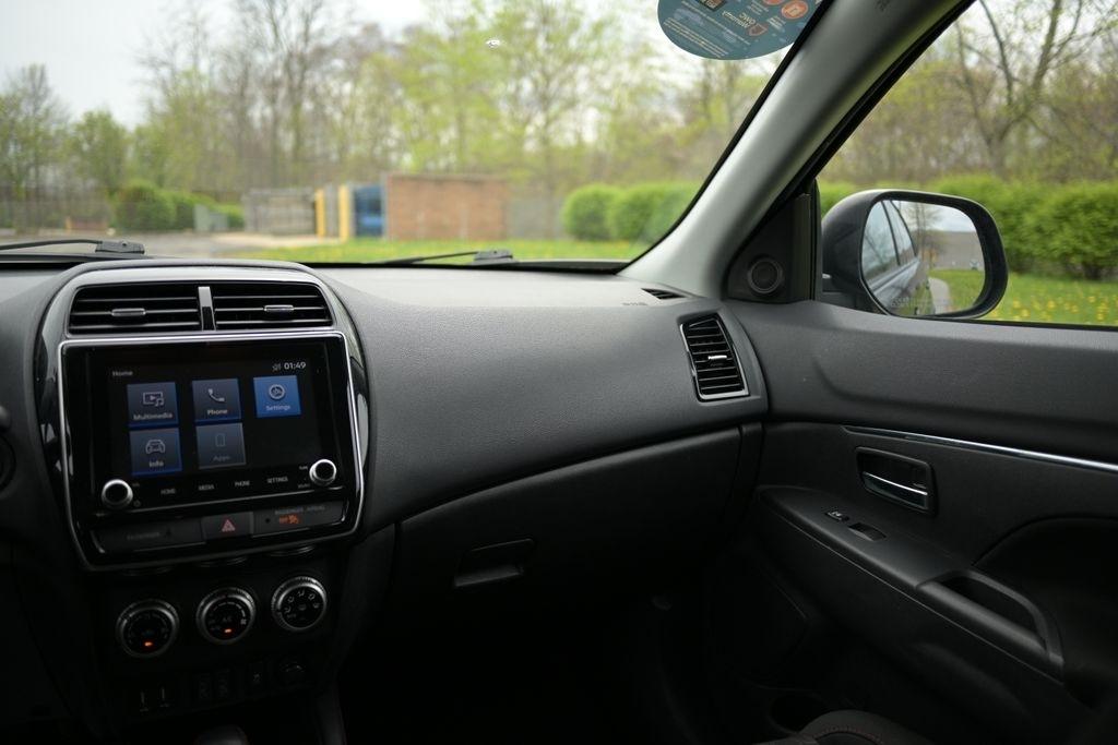 Mitsubishi Outlander Sport ES 2.0 AWC CVT 2021