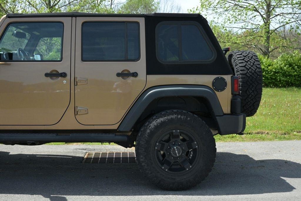 Jeep Wrangler Unlimited 4WD 4dr Rubicon 2015