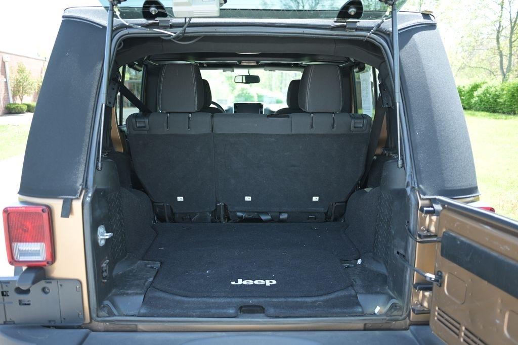 Jeep Wrangler Unlimited 4WD 4dr Rubicon 2015