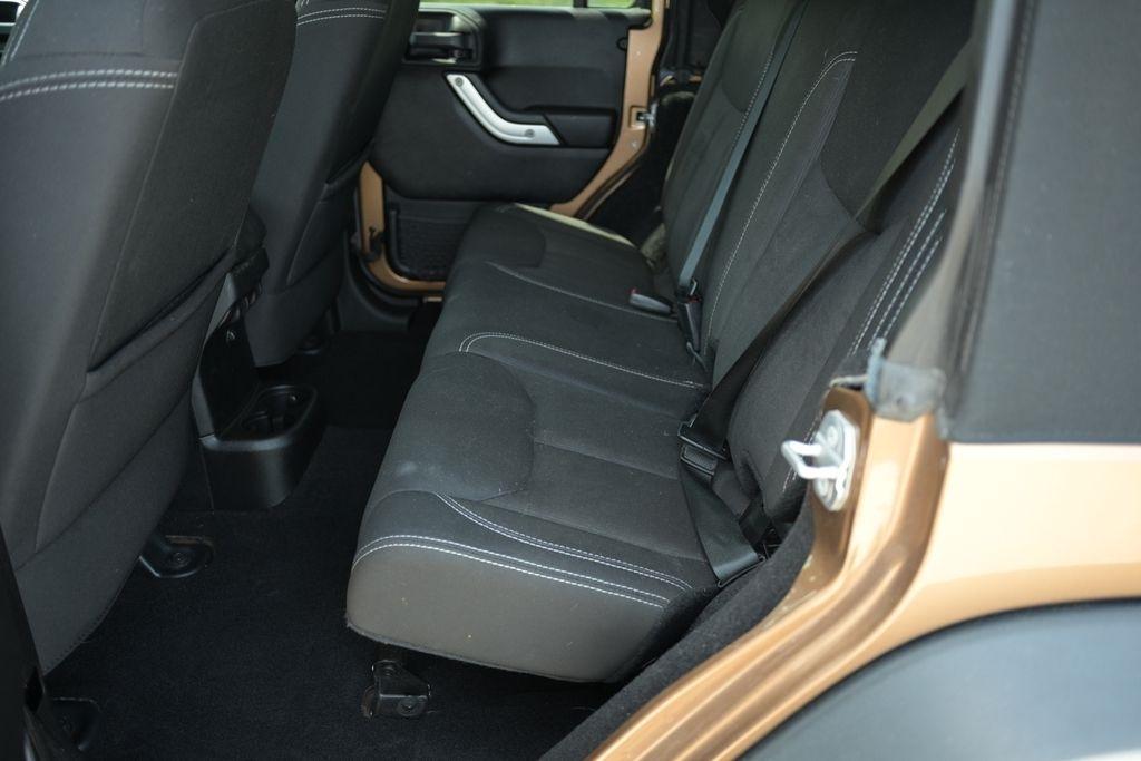 Jeep Wrangler Unlimited 4WD 4dr Rubicon 2015