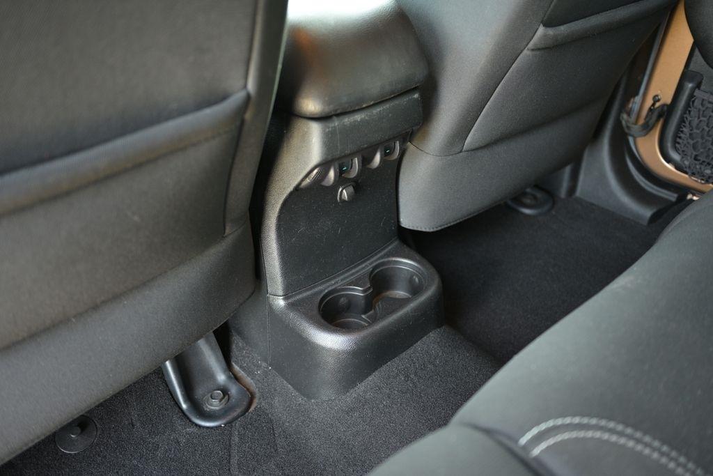 Jeep Wrangler Unlimited 4WD 4dr Rubicon 2015