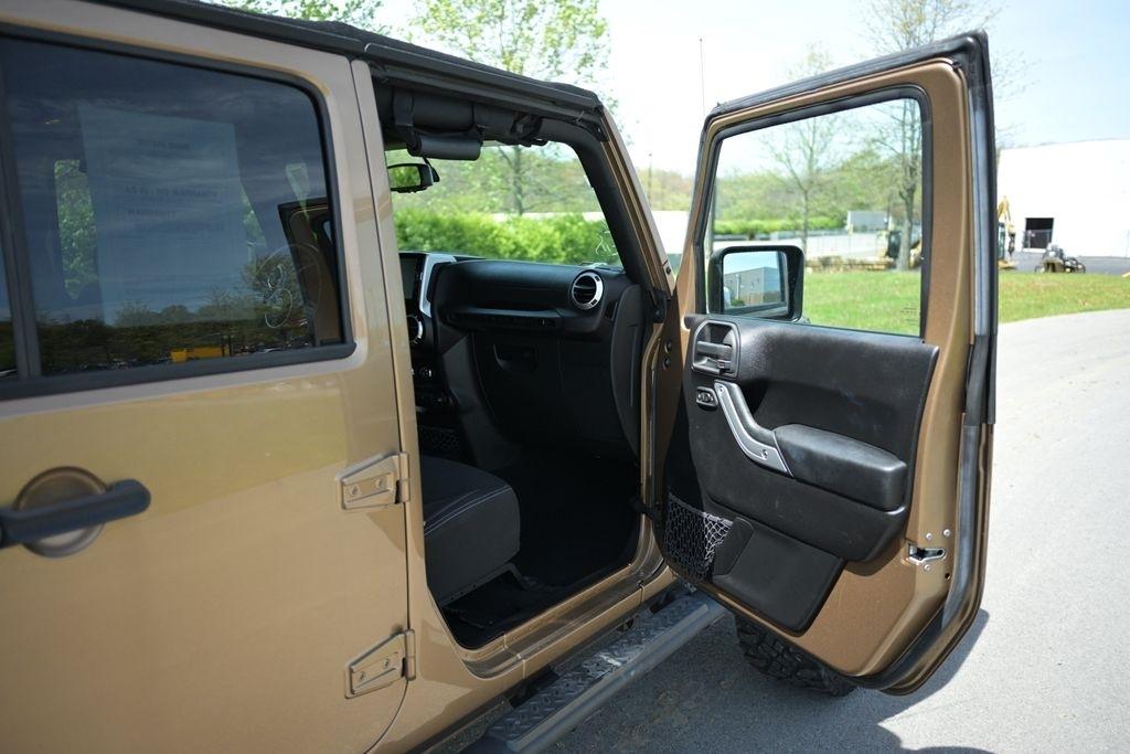 Jeep Wrangler Unlimited 4WD 4dr Rubicon 2015