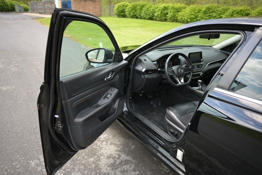 Nissan Altima 2.5 SR Sedan 2019