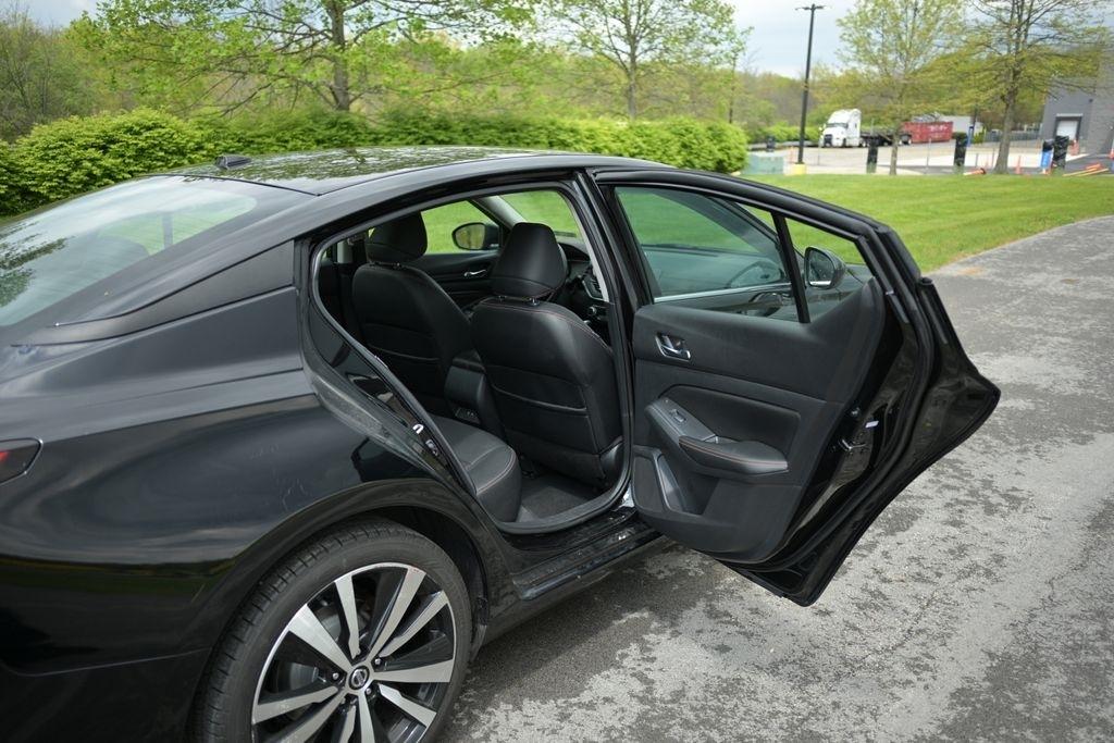 Nissan Altima 2.5 SR Sedan 2019