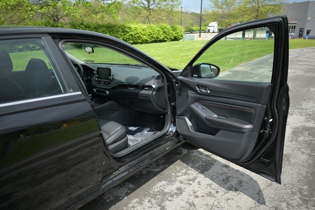 Nissan Altima 2.5 SR Sedan 2019