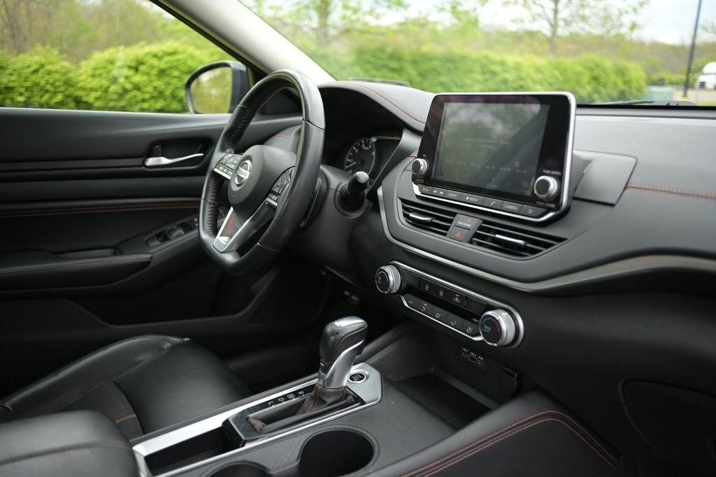 Nissan Altima 2.5 SR Sedan 2019
