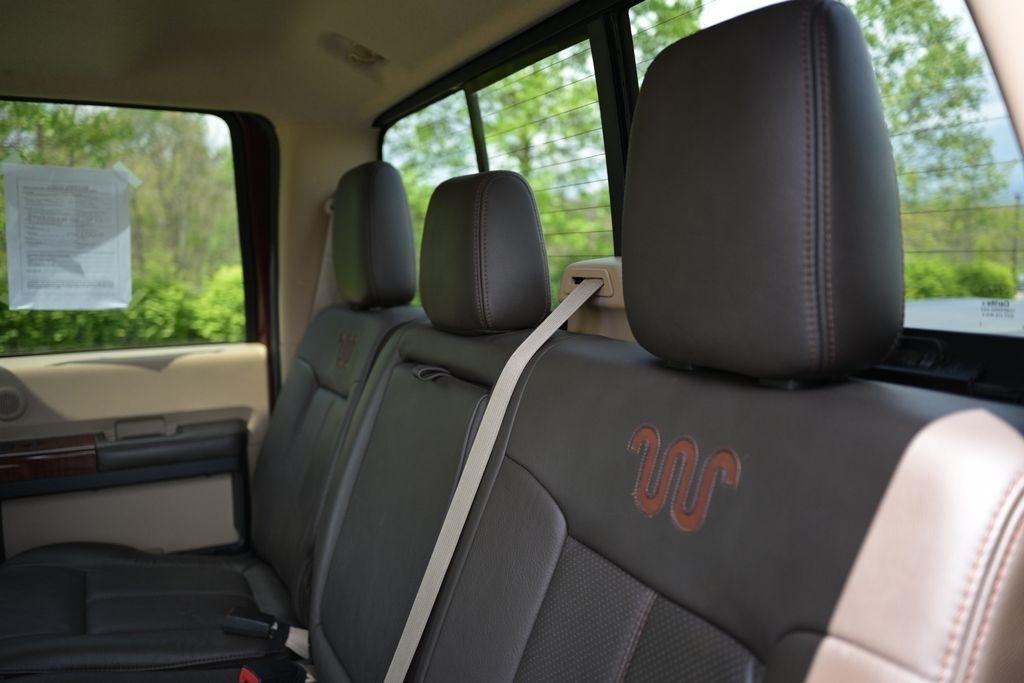 Ford Super Duty F-350 SRW 4WD Crew Cab 156" King Ranch 2016
