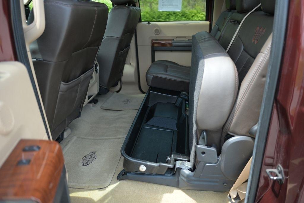 Ford Super Duty F-350 SRW 4WD Crew Cab 156" King Ranch 2016