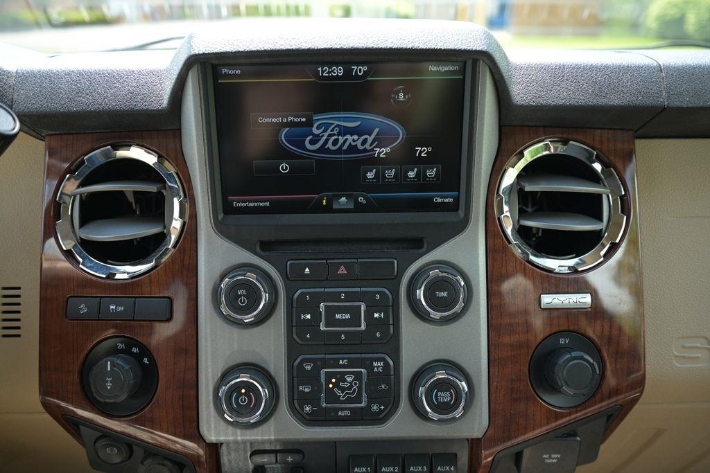 Ford Super Duty F-350 SRW 4WD Crew Cab 156" King Ranch 2016