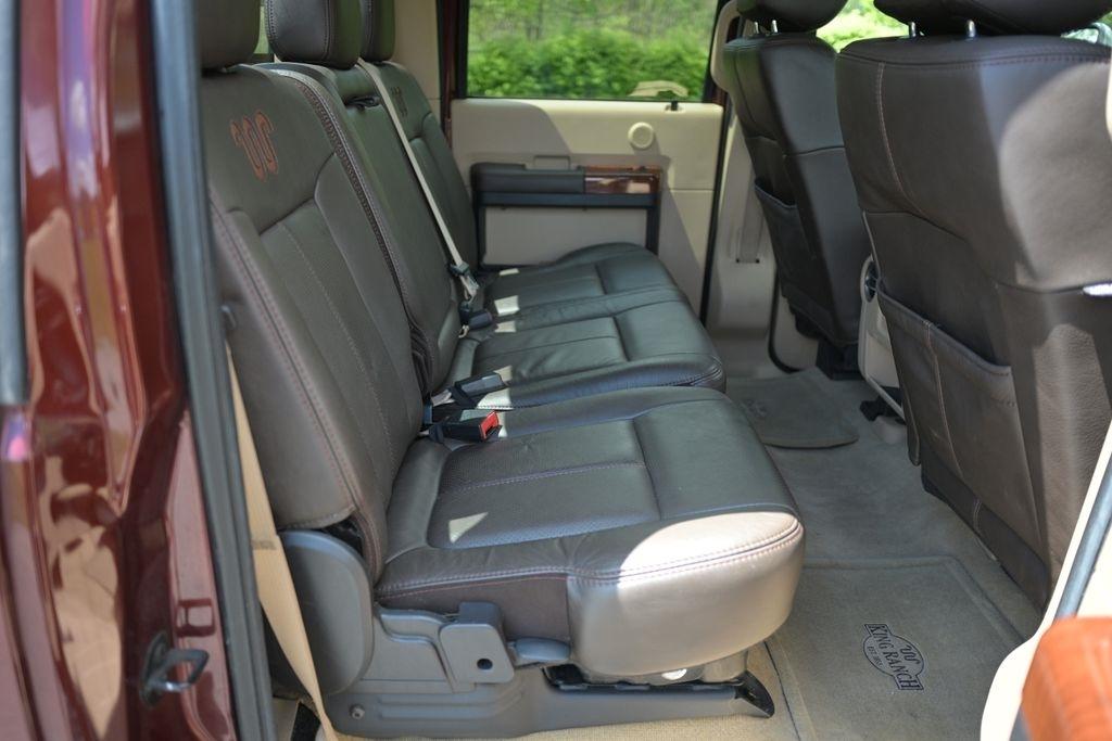 Ford Super Duty F-350 SRW 4WD Crew Cab 156" King Ranch 2016