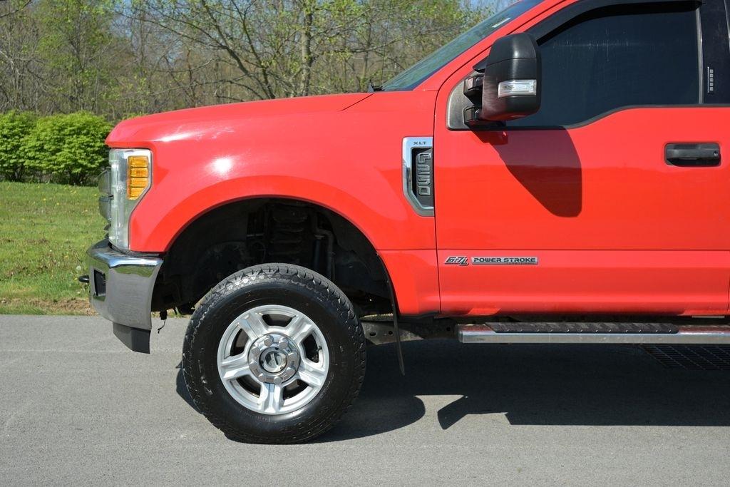 Ford Super Duty F-250 SRW King Ranch 4WD Crew Cab 8' Box 2017