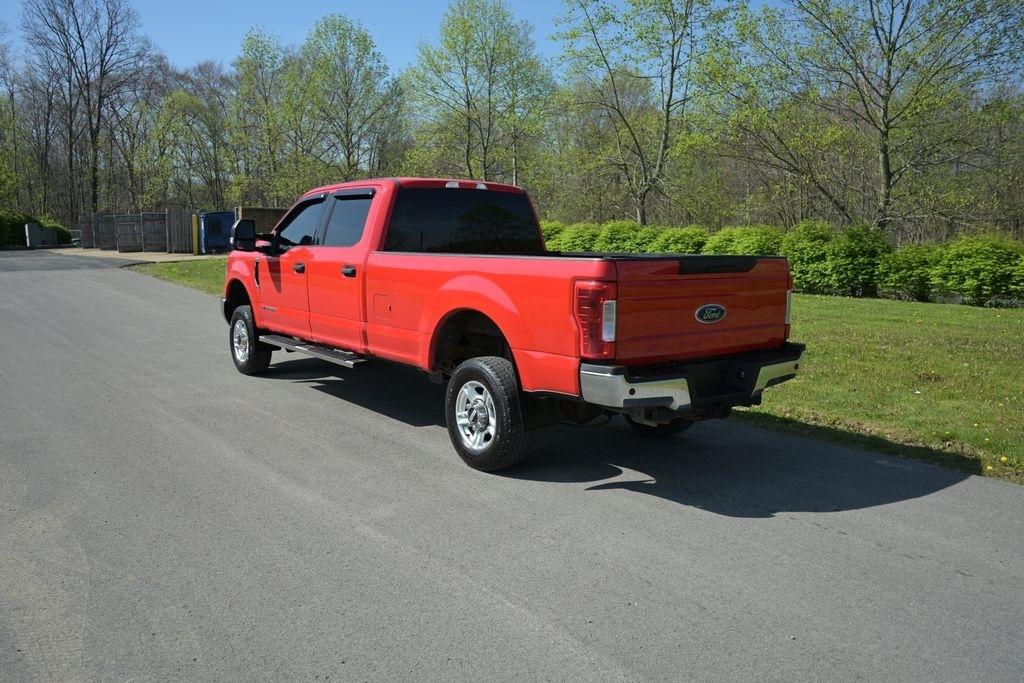 Ford Super Duty F-250 SRW King Ranch 4WD Crew Cab 8' Box 2017