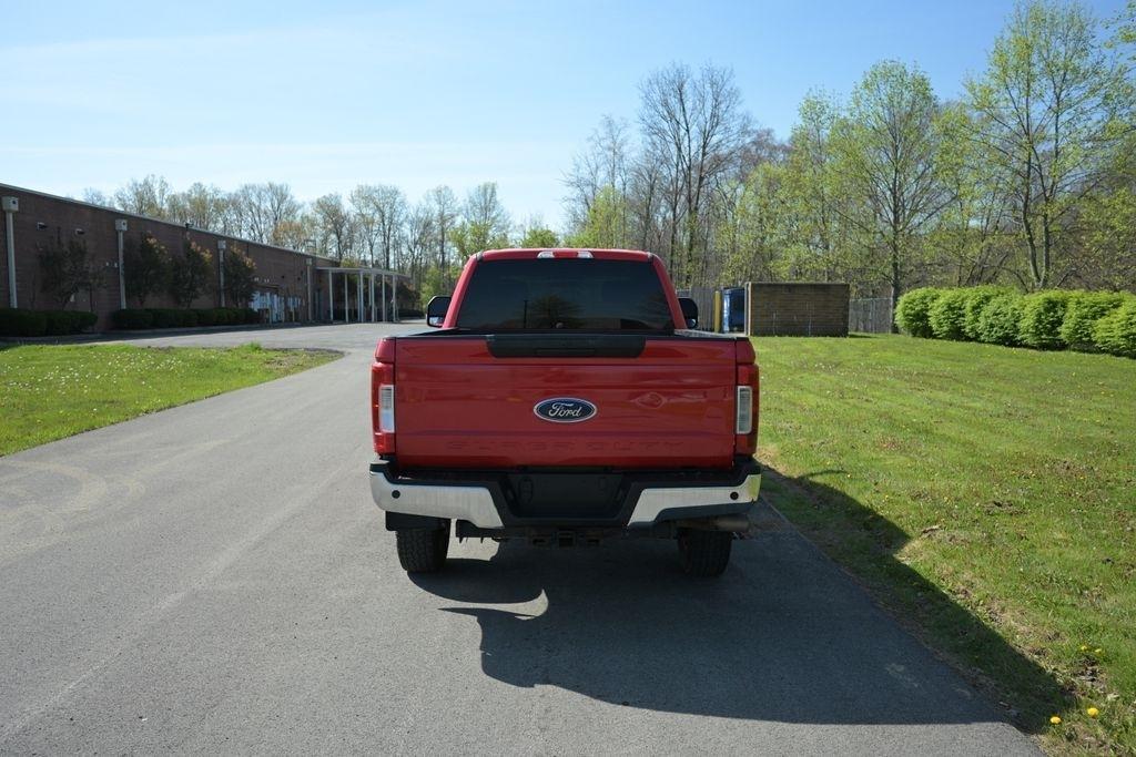 Ford Super Duty F-250 SRW King Ranch 4WD Crew Cab 8' Box 2017