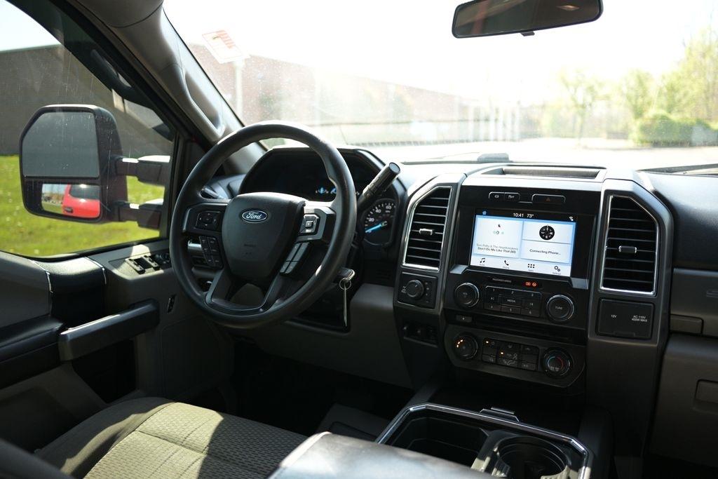 Ford Super Duty F-250 SRW King Ranch 4WD Crew Cab 8' Box 2017