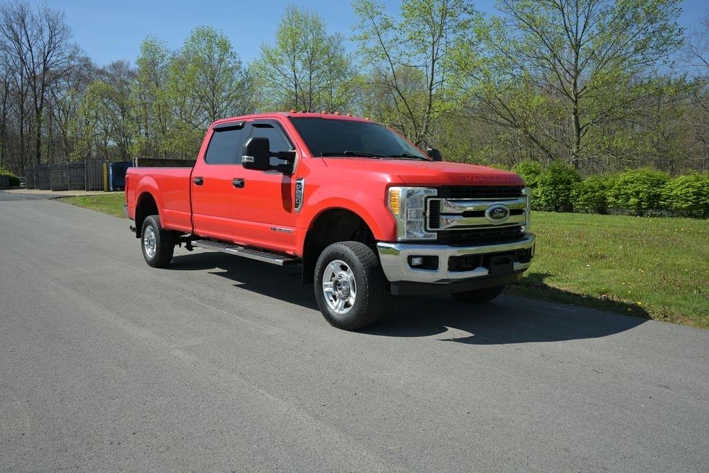 Ford Super Duty F-250 SRW King Ranch 4WD Crew Cab 8' Box 2017