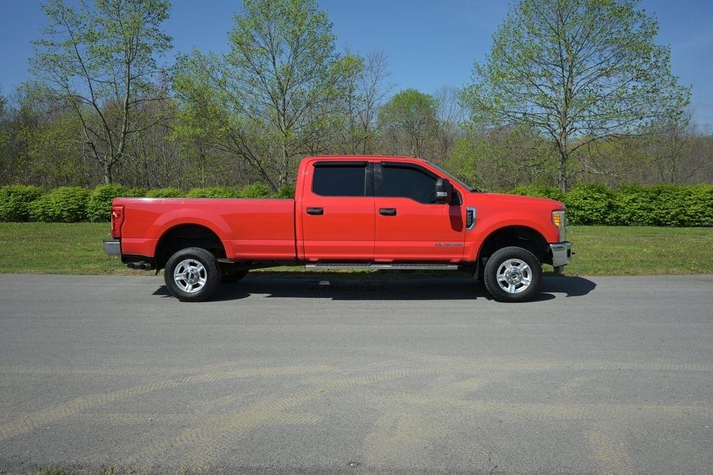 Ford Super Duty F-250 SRW King Ranch 4WD Crew Cab 8' Box 2017