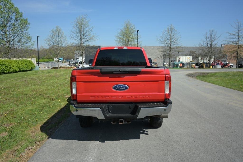 Ford Super Duty F-250 SRW King Ranch 4WD Crew Cab 8' Box 2017