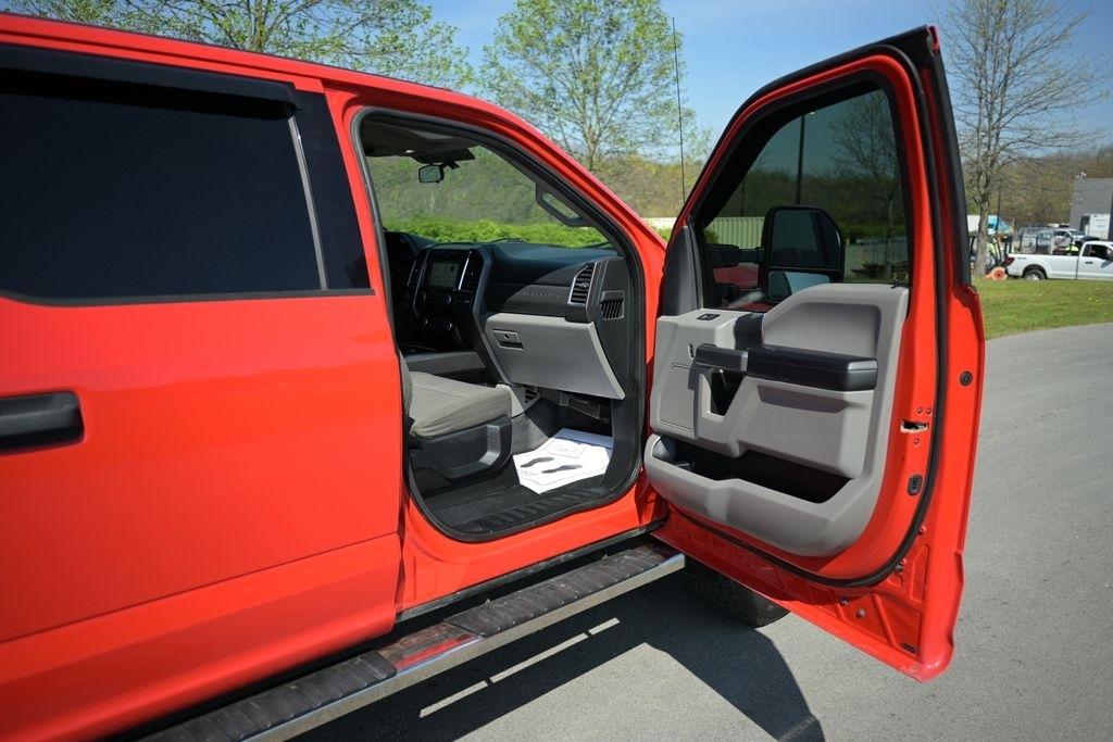 Ford Super Duty F-250 SRW King Ranch 4WD Crew Cab 8' Box 2017