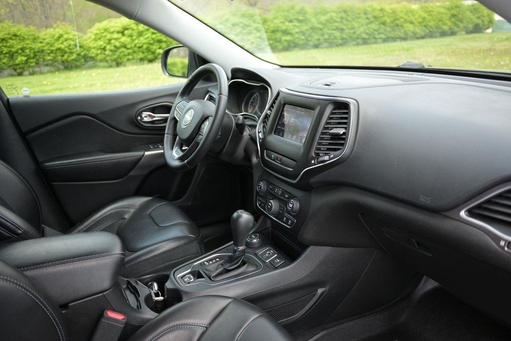 Jeep Cherokee Latitude Plus 4x4 2019