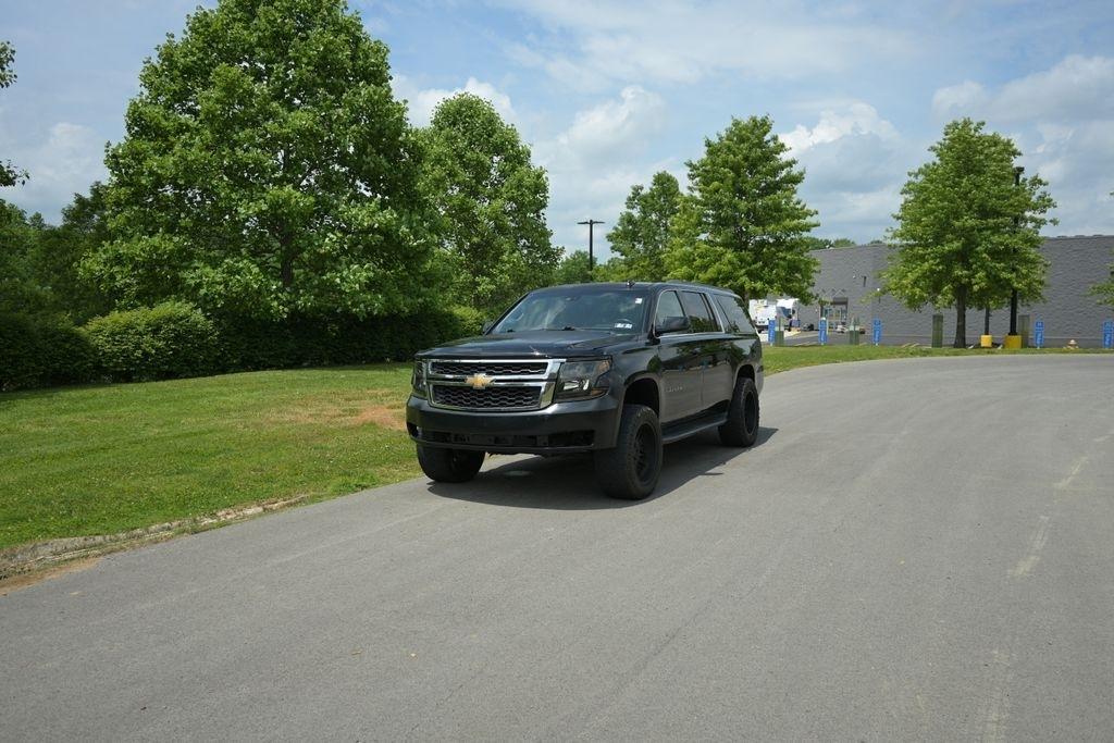 Chevrolet Suburban 4WD 4dr 1500 LT 2016