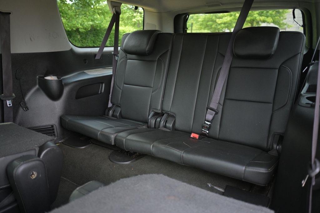 Chevrolet Suburban 4WD 4dr 1500 LT 2016