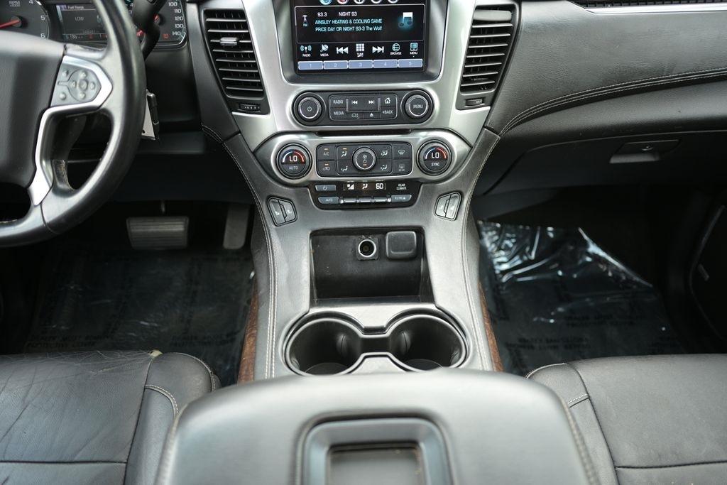 Chevrolet Suburban 4WD 4dr 1500 LT 2016