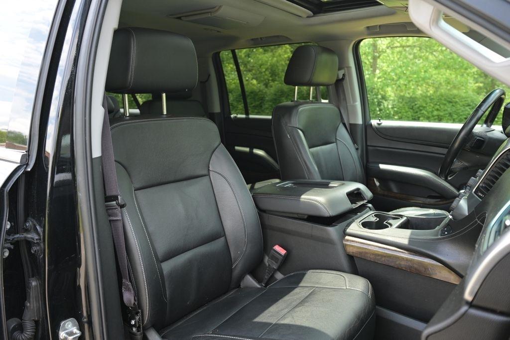 Chevrolet Suburban 4WD 4dr 1500 LT 2016