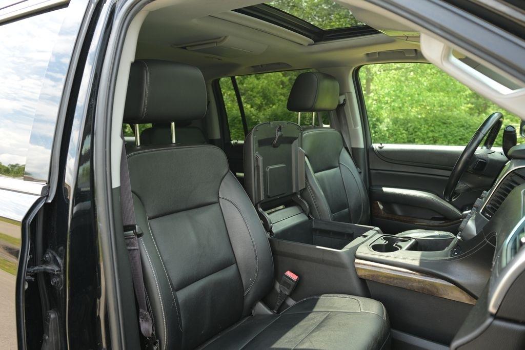 Chevrolet Suburban 4WD 4dr 1500 LT 2016