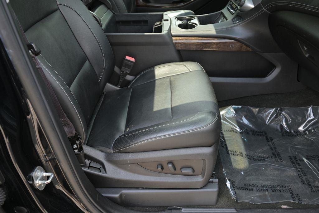 Chevrolet Suburban 4WD 4dr 1500 LT 2016