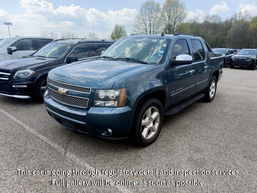 Chevrolet Avalanche 4WD Crew Cab 130" LTZ 2008