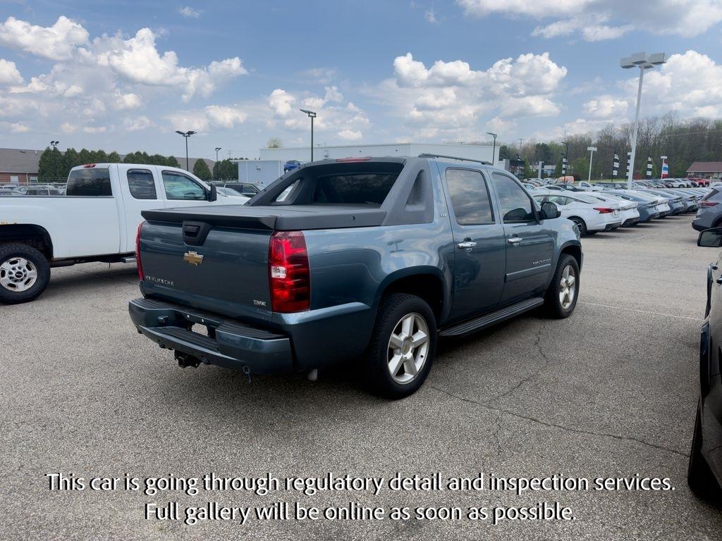 Chevrolet Avalanche 4WD Crew Cab 130" LTZ 2008