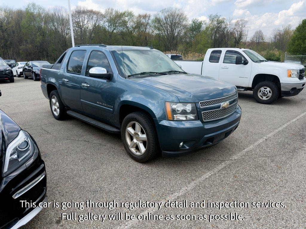 Chevrolet Avalanche 4WD Crew Cab 130" LTZ 2008