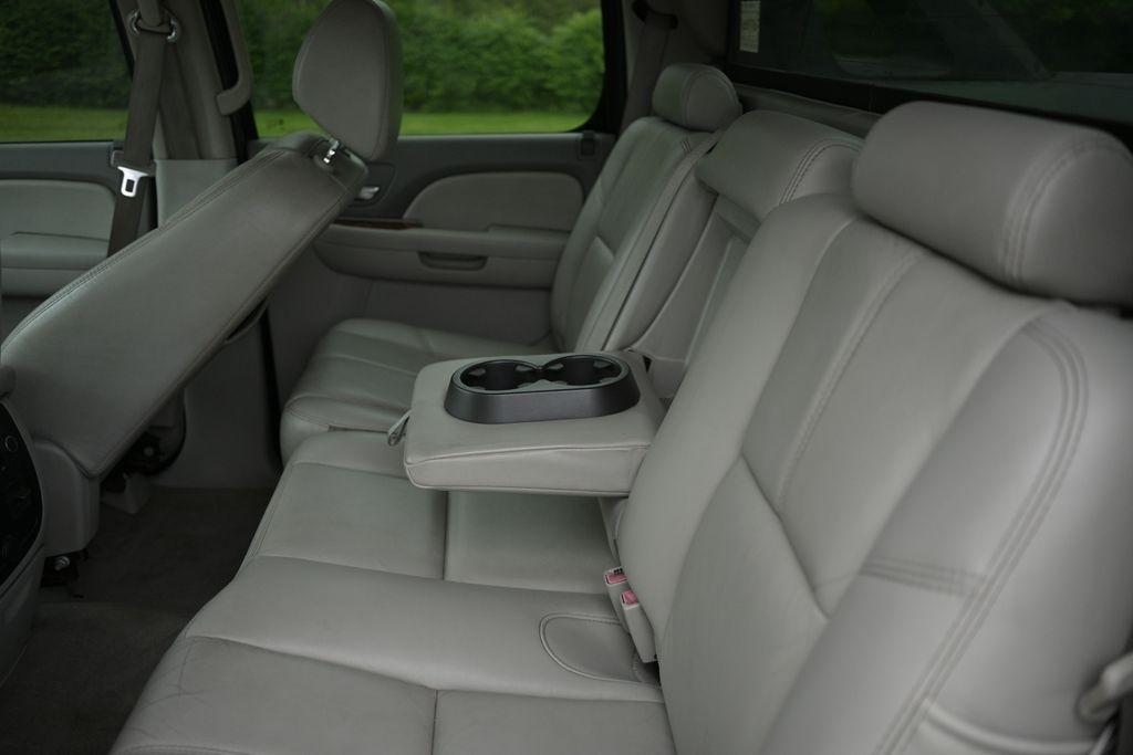 Chevrolet Avalanche 4WD Crew Cab 130" LTZ 2008