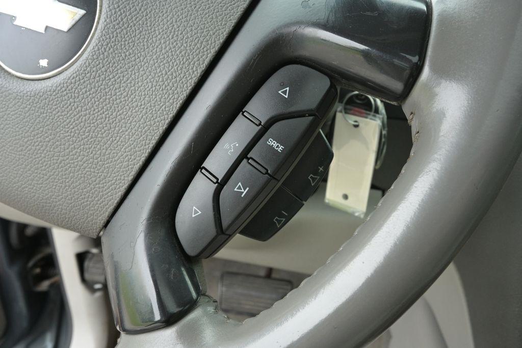 Chevrolet Avalanche 4WD Crew Cab 130" LTZ 2008