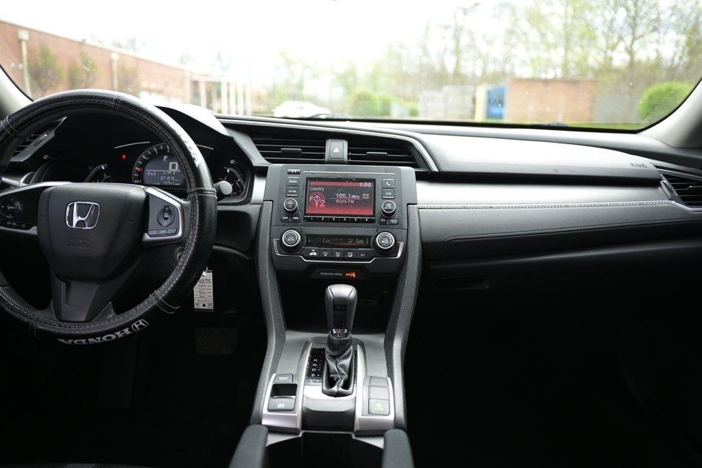 Honda Civic Sedan LX CVT 2018