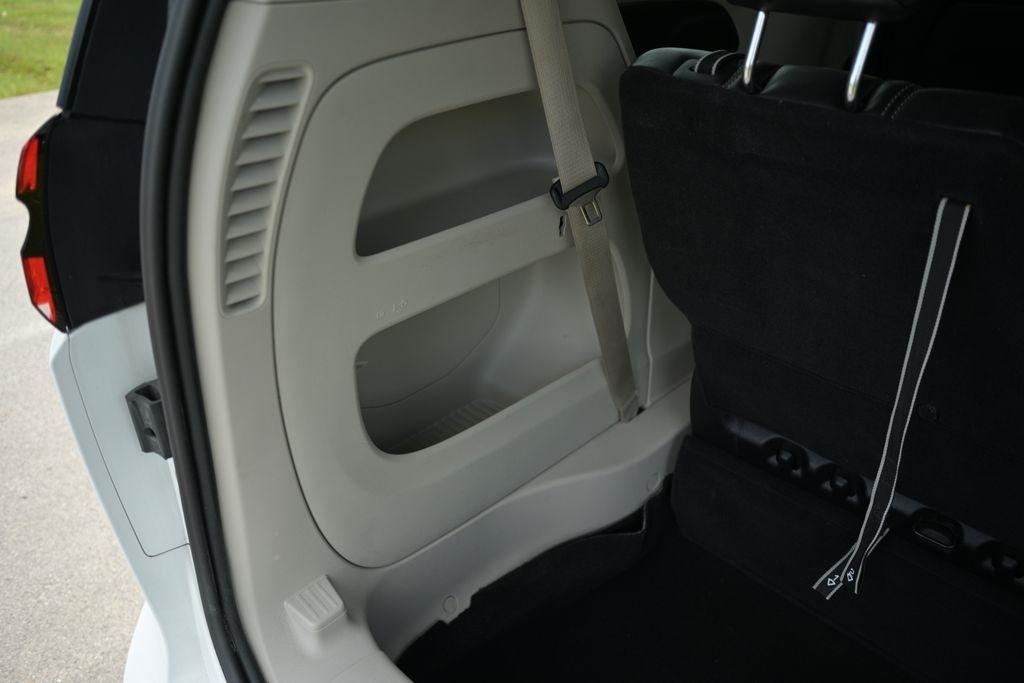 Chrysler Pacifica Touring L FWD 2023