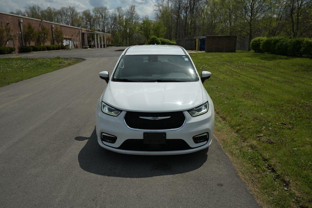 Chrysler Pacifica Touring L FWD 2023