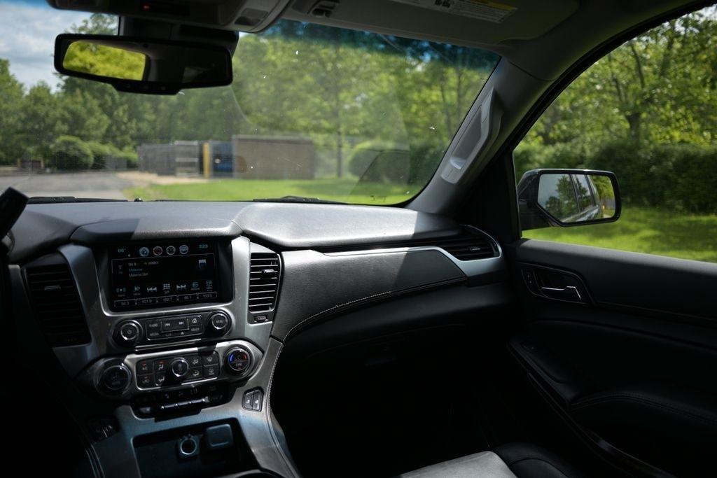 Chevrolet Tahoe 4WD 4dr LT 2017