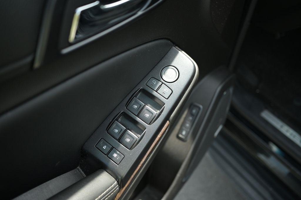 Chevrolet Tahoe 4WD 4dr LT 2017