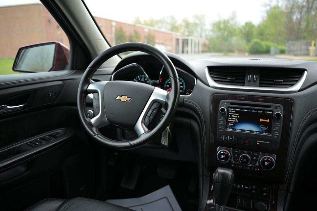 Chevrolet Traverse AWD 4dr LT w/2LT 2017