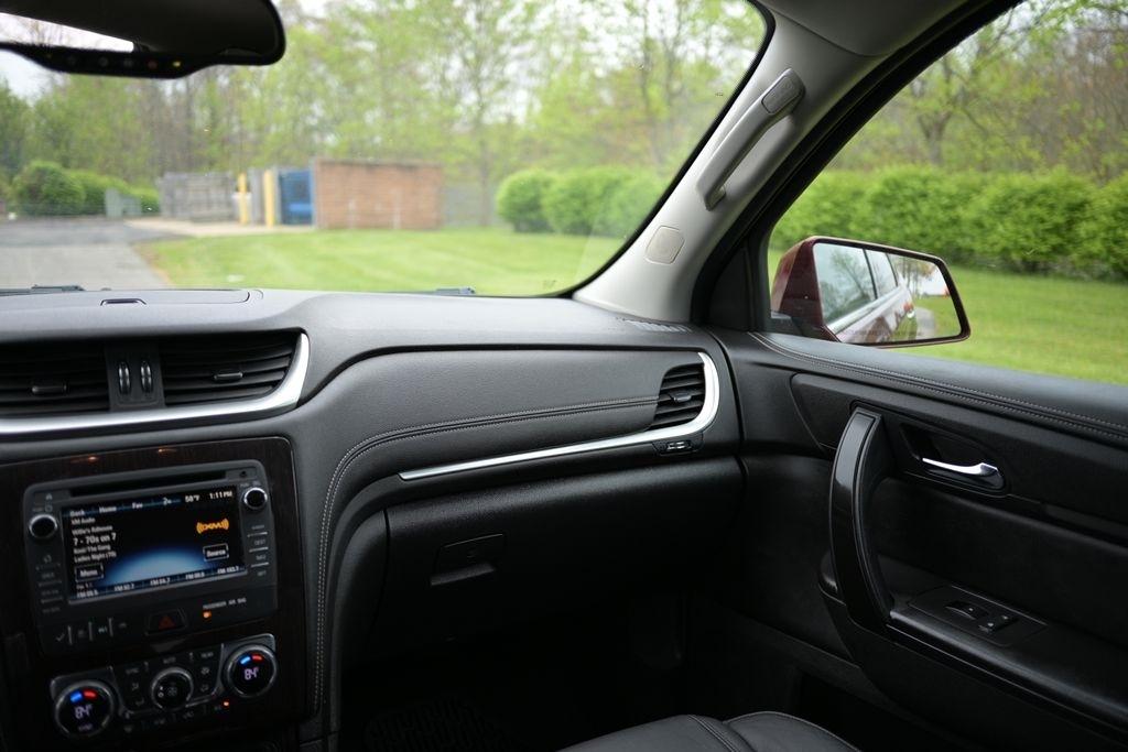 Chevrolet Traverse AWD 4dr LT w/2LT 2017