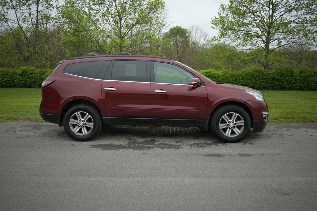 Chevrolet Traverse AWD 4dr LT w/2LT 2017