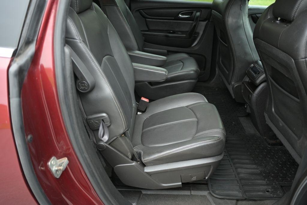 Chevrolet Traverse AWD 4dr LT w/2LT 2017