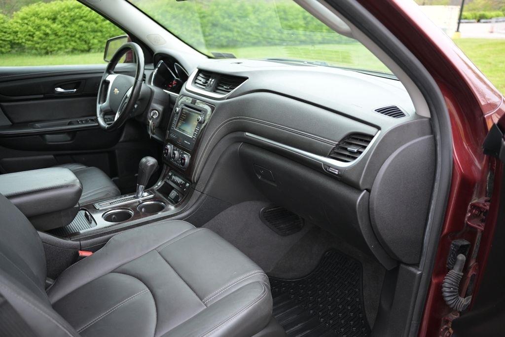 Chevrolet Traverse AWD 4dr LT w/2LT 2017