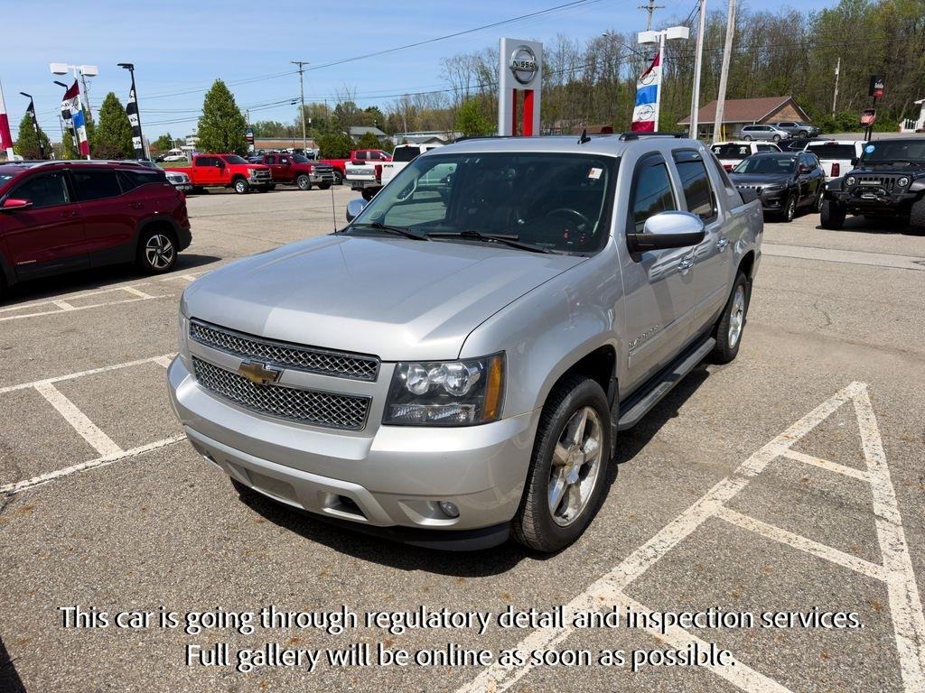 2010 Chevrolet Avalanche 4WD Avalanche LTZ's photo
