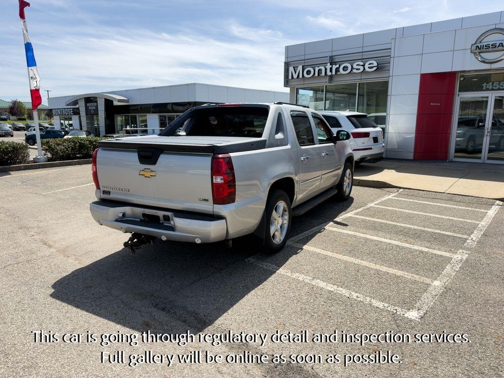 Chevrolet Avalanche 4WD Crew Cab LTZ 2010